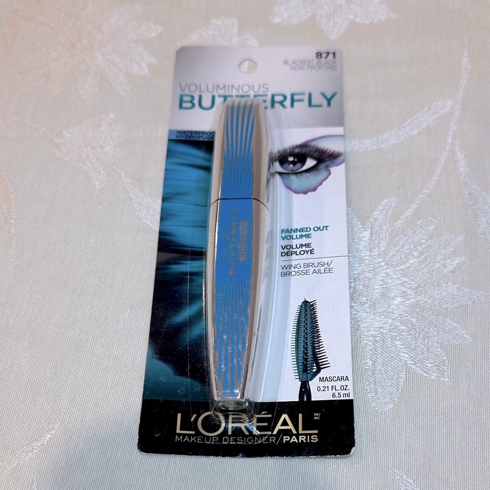 NWT L'Oreal Voluminous Butterfly Mascara - Blackest Black